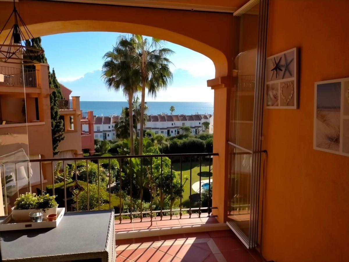 Appartement Met Zeezicht En Vlakbij Het Strand Manilva Bagian luar foto