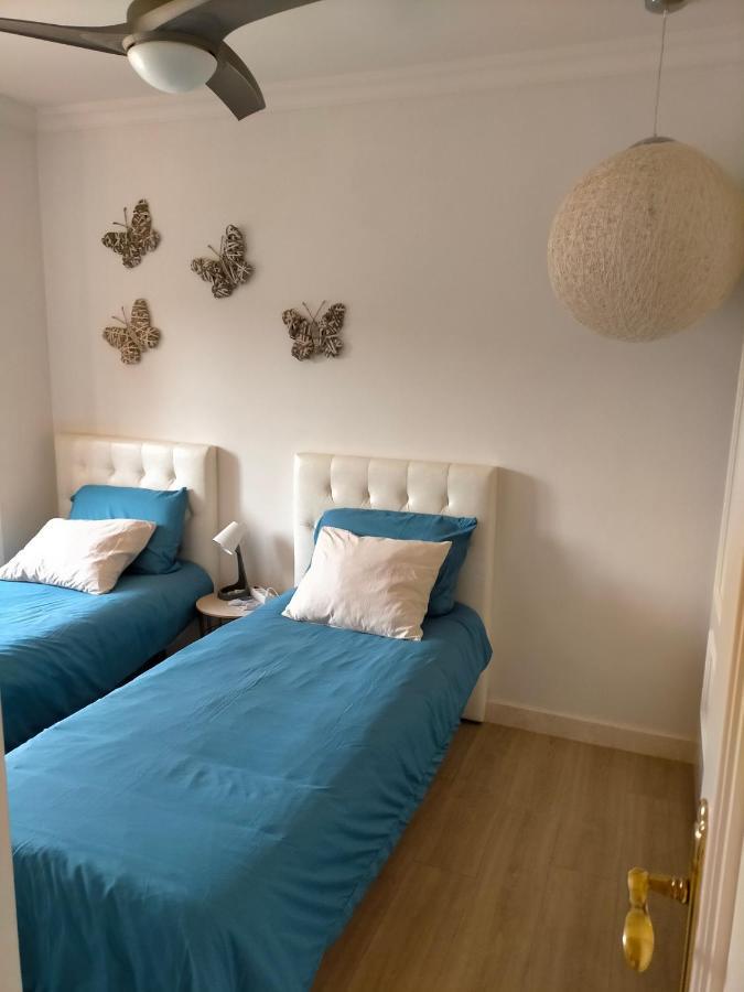 Appartement Met Zeezicht En Vlakbij Het Strand Manilva Bagian luar foto