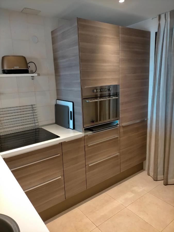 Appartement Met Zeezicht En Vlakbij Het Strand Manilva Bagian luar foto