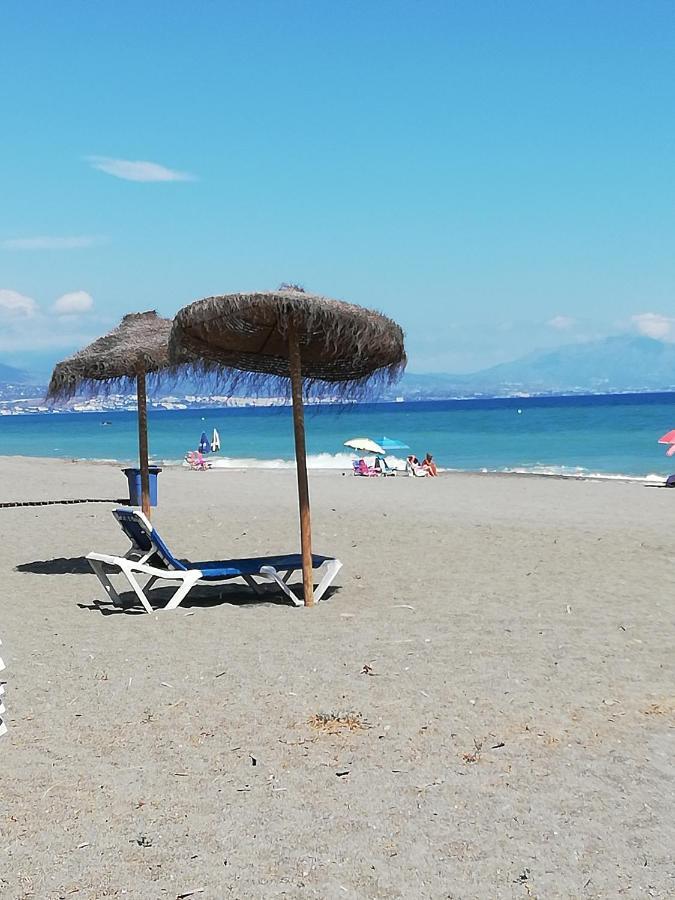 Appartement Met Zeezicht En Vlakbij Het Strand Manilva Bagian luar foto
